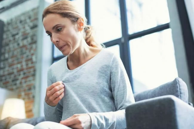 Menopausa e carreira: como as mudanças hormonais afetam as mulheres no trabalho